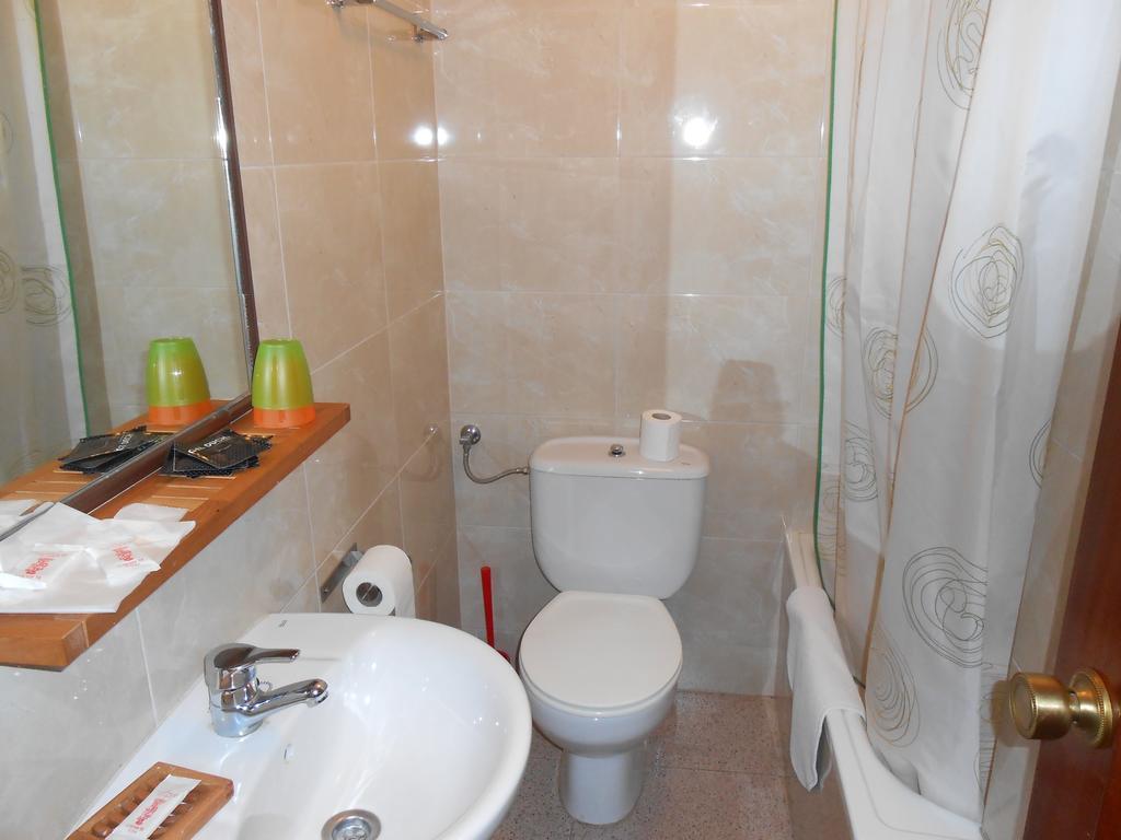 Hostal Restaurante El Abuelo Trobajo Del Camino Zimmer foto